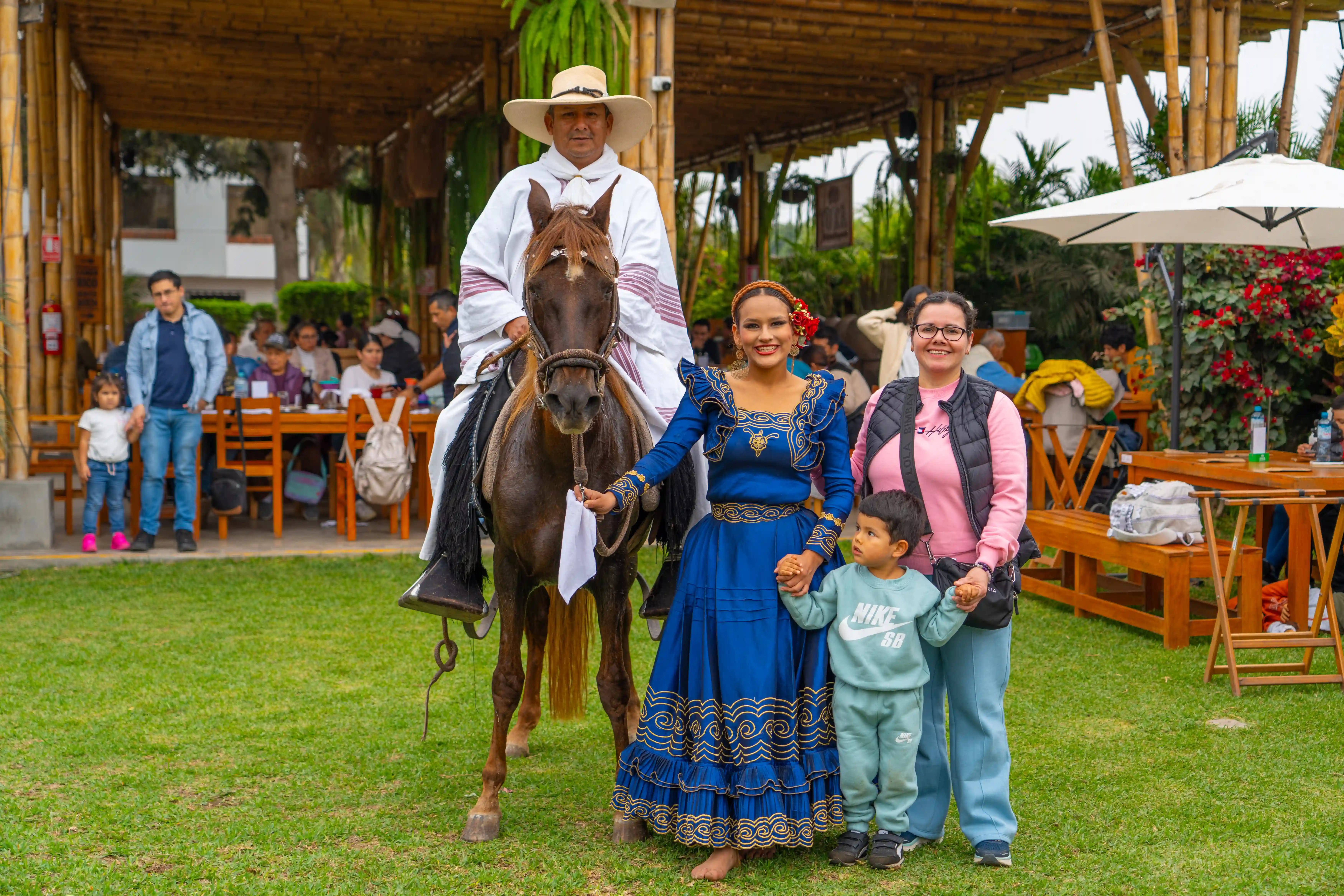 Foto de recuerdo con caballo de paso